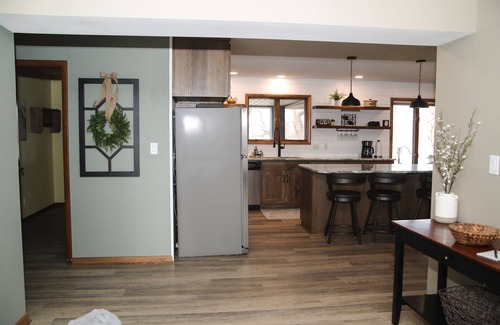 Milton House | Wooded Pond Retreat
