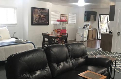 Phoenix Lake-Cedar Ridge Apartment | Wooded Retreat, Welcome to the Woods! Fun, Games! Destress,Quiet Private Setting