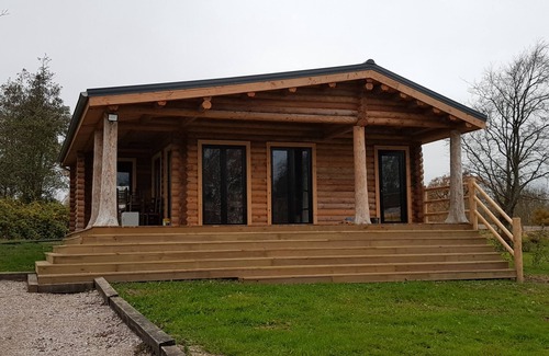 Saint-Martin-Choquel Ski Chalet | Wooden chalet with large garden