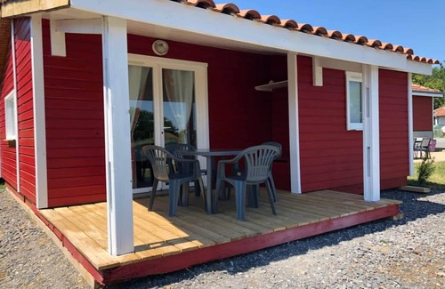 Signy-lAbbaye Apartment | Wooden chalet in Signy-lAbbaye