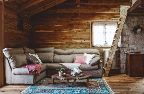 Frassilongo Ski Chalet | Wooden chalet in the Trentino Dolomites