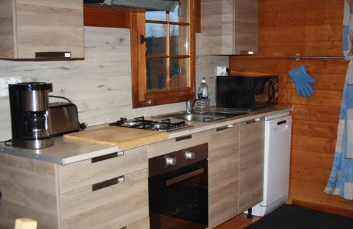 Neschers Ski Chalet | Wooden chalet in the heart of nature near a farm