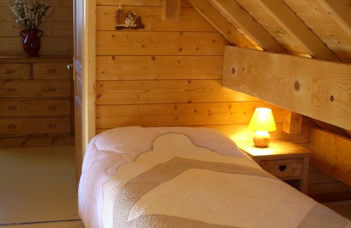Mont-Dore Hotel | WOODEN CHALET + SPA "Les Ecureuils" N ° 1 (4 stars) LE MONT DORE / VIEW OF MOUNTAINS