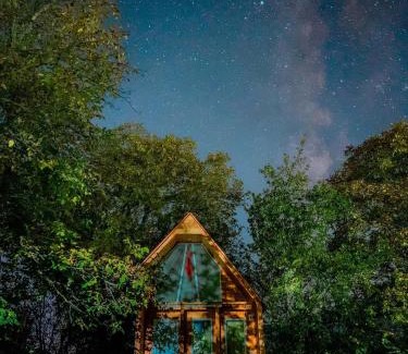 Vedzebi Apartment | Wooden Cottage Near Tianeti