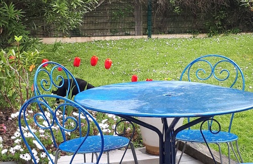 Salleboeuf Cottage | Wooden house Gironde Near Bordeaux, air-conditioned and quiet