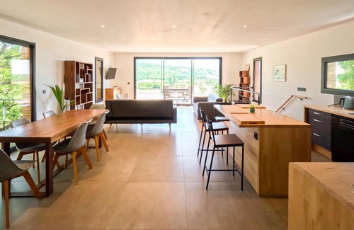 Pont-de-Barret House | Wooden house with panoramic view