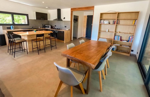 Pont-de-Barret House | Wooden house with panoramic view