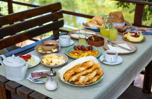 Ponari Resort | Wooden Village Resort