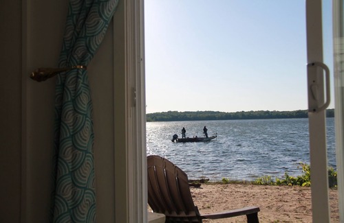 South Bruce Peninsula Cabin | Woodfire Lake Cabin, Sky Lake Retreat. Sleep 2 People