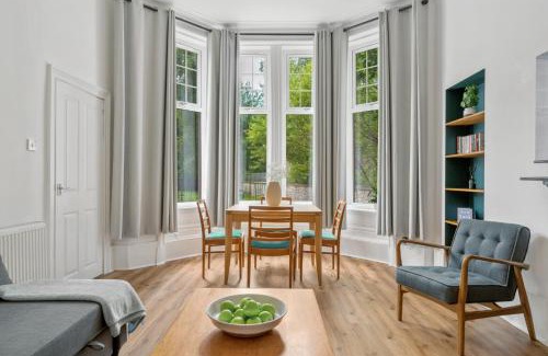 Shawlands Apartment | Woodford Street