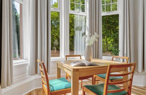Shawlands Apartment | Woodford Street