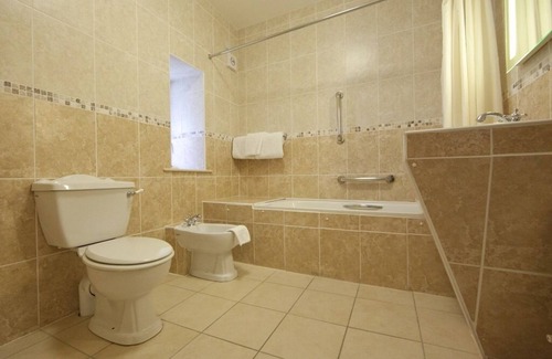 Ardara House | Woodhill House