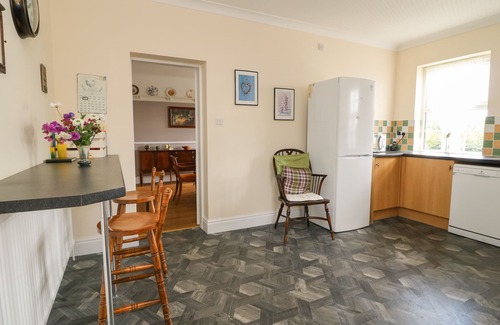 Cottingham Cottage | WOODHILL, pet friendly, country holiday cottage in Cottingham