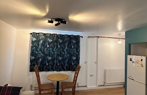 Chapeltown Apartment | Woodhouse Apartment
