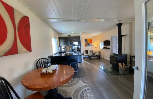 Prince George Cottage | Woodhouse Cottages and Ranch
