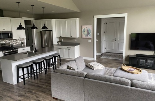 Maltby House | Woodinville Wine Country New Custom Home - Seasonal Pricing - Casa Bambino