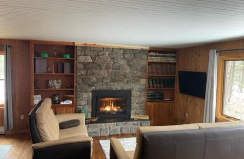 Lake Harmony House | Woodland Cabin Retreat