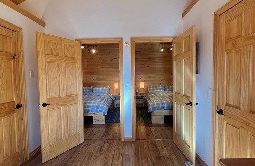 East Kootenay Hotel | Woodland Comfort in Radium – 2BR Suite in Mountain Lodge