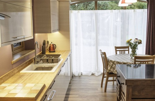 Sugnall House | Woodland Cottage at Brook House: A wheelchair accessible rural retreat