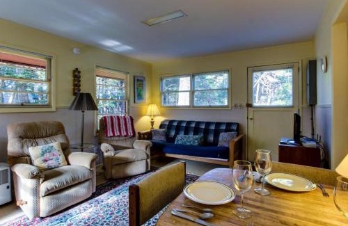 Tillicum Beach House | Woodland Cottage by the Sea