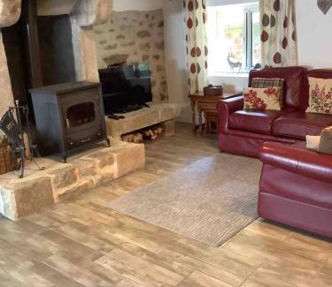 Faux-la-Montagne House | Woodland Cottage
