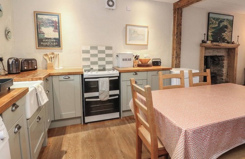 Arisaig Cottage | Woodland Cottage