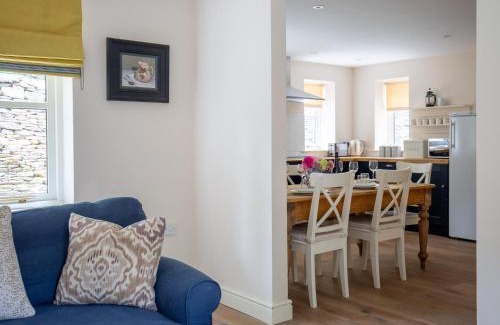 Temple Guiting House | Woodland Cottage