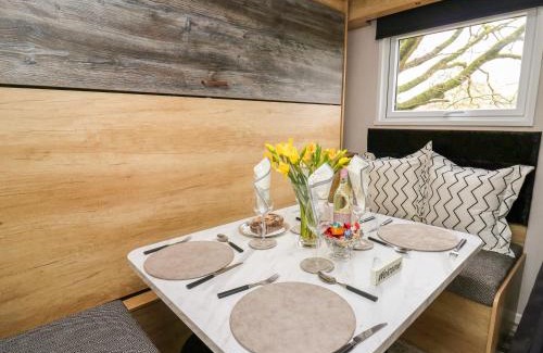 Llandrindod Wells House | Woodland Escape