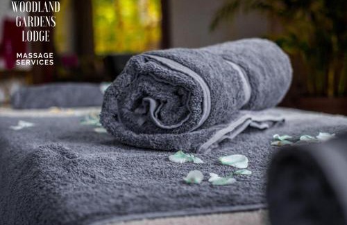 Vlakdrif Cabin | Woodland Gardens Pet Friendly Lodge