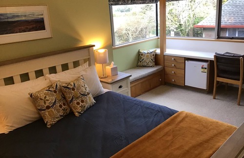 Hokitika Bed & Breakfast | Woodland Glen Lodge