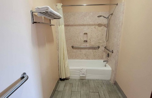 Rosenberg Hotel | Woodland Inn & Suites