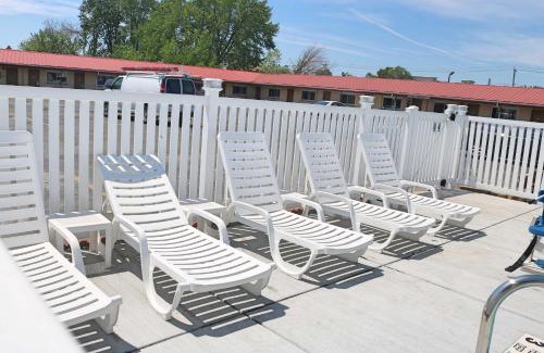 Niagara Falls Hotel | Woodland Inn