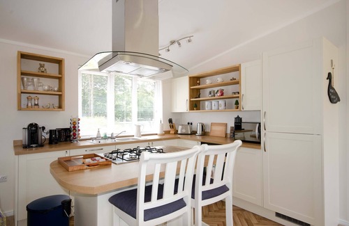 Acomb Apartment | Woodland Lodge - With Hot Tub - Dog Friendly