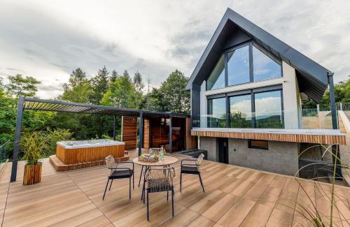 Belapatfalva Apartment | Woodland Luxury