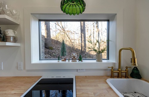 Byrdstown House | Woodland Nook