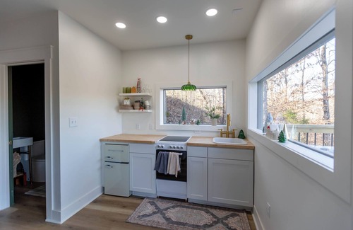 Byrdstown House | Woodland Nook