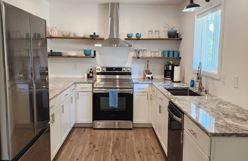 Mariposa House | Woodland Pines