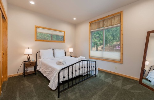 Forest Meadows House | Woodland Retreat *30+ days only*