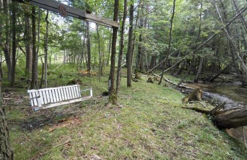 Bellaire House | Woodland Retreat At Finch Creek