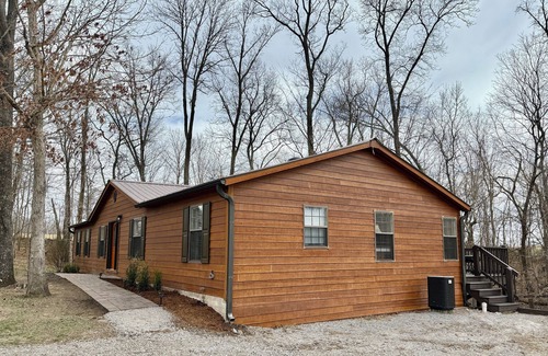 Cobden House | Woodland Retreat - Cabin 3