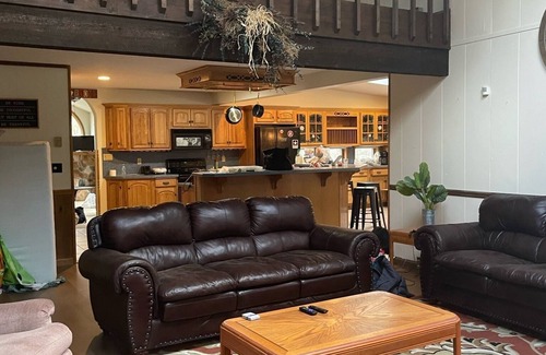 Locust Lake Village Ski Chalet | Woodland Retreat-Cozy 3000 SqFt Chalet