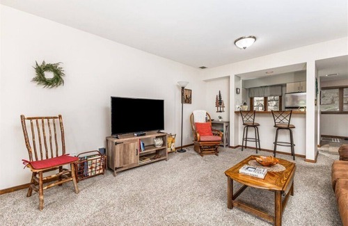 The Galena Territory Condo | Woodland Retreat condo in Galena Territory! Trails, pools and more!