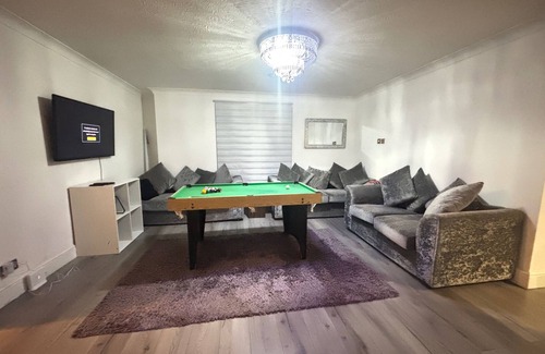 Lacey Green House | Woodland Retreat in High Wycombe