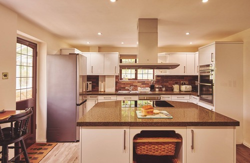 Sherborne Cottage | Woodland Round House - Luxury Cottages