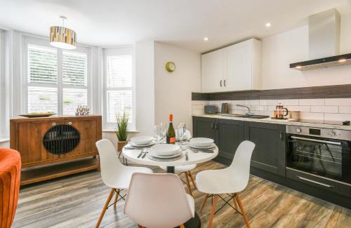 Acomb Apartment | Woodland View