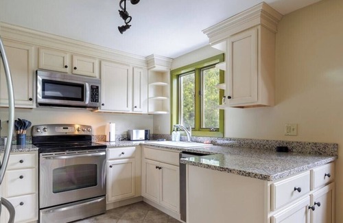 Winter Harbor House | Woodland Whimsy private 1.4 acre