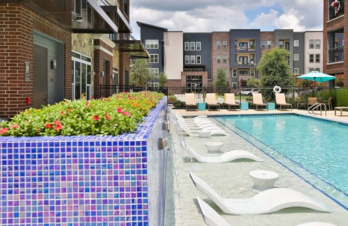 Conroe Apartment | Woodlands/Conroe Luxury Apartment near hospitals, Exxon, HP, and mall