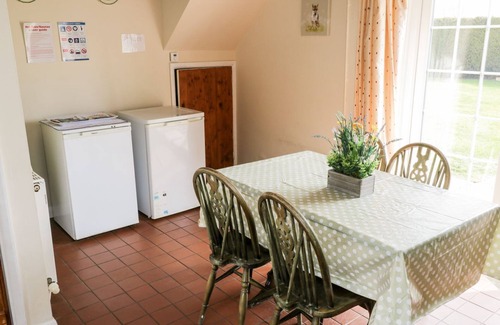 West Heslerton Cottage | WOODLANDS COTTAGE, pet friendly, with open fire in Snainton