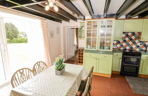 West Heslerton Cottage | WOODLANDS COTTAGE, pet friendly, with open fire in Snainton