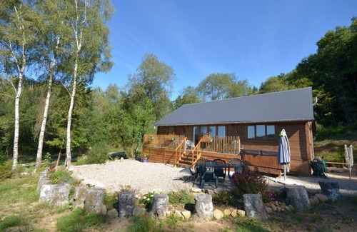 Treignac Cottage | WOODLANDS COTTAGE + JACUZZI